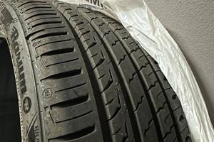 Gomme estive Barum 215/40 R17