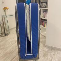Due  lettini pieghevoli
