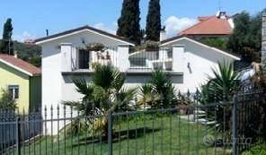 Immobile in asta di 235 m² con 4 locali e box auto