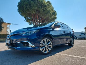 Toyota Auris garanzia ok neopatentati