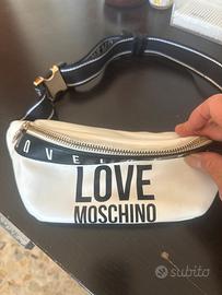 marsupio love moschino