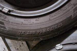 gomme e cerchi 175/70  R14  88T  XL