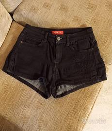 Shorts della Guess