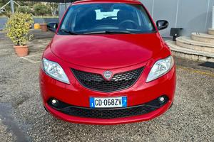 Lancia Ypsilon 1.0 Bz 70 Cv Hybrid Gold