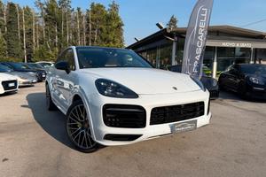 Porsche Cayenne Coupé 3.0 V6 E-Hybrid/tetto pan/sc