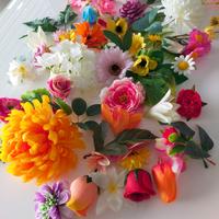 fiori finti e pigne x lavori creativi e ghirlande