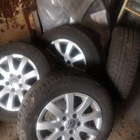 Gomme 195 /55/R15 4 con cerchio e 4 no