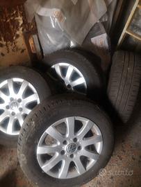 Gomme 195 /55/R15 4 con cerchio e 4 no