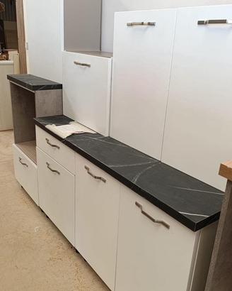 Cucina componibile da 2 metri e 10cm nuova