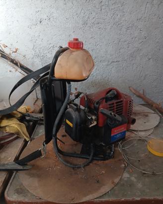 Decespugliatore kavasaki th43 
