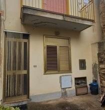 Massa S.Giorgio ,semindipendente di 70 mq con