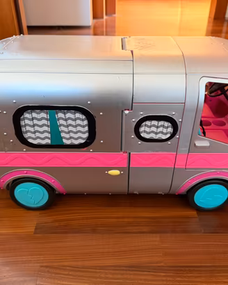 Camion LOL Surprise OMG