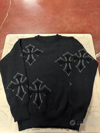 maglione nero con croci Y2K
