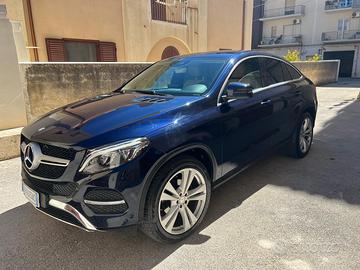 Mercedes Gle 350d blu metallizzato 258 cv