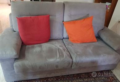 divano  in alcantara