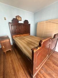 Letto antico in abete