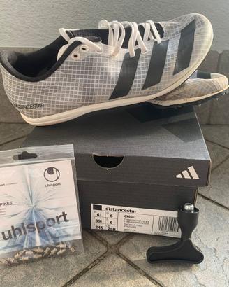 Atletica scarpe chiodate