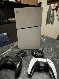 Playstation 5 con diso +2 pad e 1 anno di plus