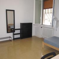 1-6 e 1-8 DUE SINGOLE A DUE STUDENTESSE