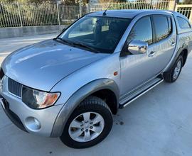 MITSUBISHI L200 2.5 DI-D/136CV Double Cab Invite