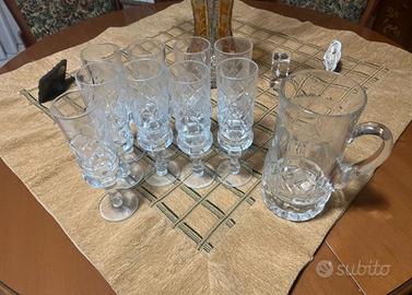 Set di 9 bicchieri da liquore + caraffa