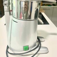 Spremiagrumi professionale a leva