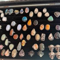 Anello pietra naturale regolabile