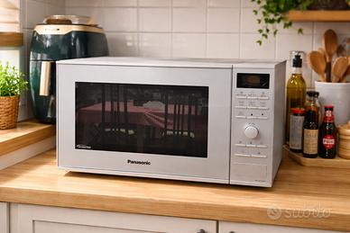 Forno a microonde Panasonic NN-GD462M