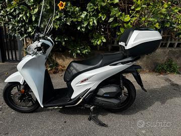 Honda SH SPORT ABS 150 Bianco Top