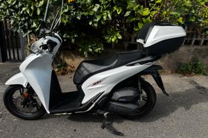 Honda SH SPORT ABS 150 Bianco Top