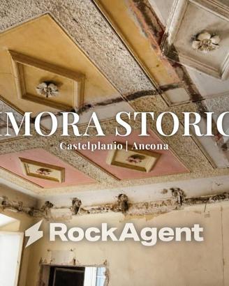 Palazzo / Stabile di 407 m² con più di 5 locali a 