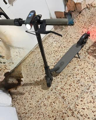 Monopattino Xiaomi Pro