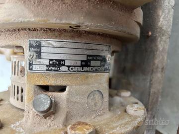 POMPA CENTRIFUGA GRUNDFOS LE 40-12/140 ALT