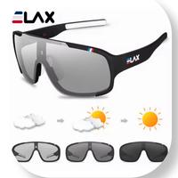 Occhisali con lenti fotocromatiche montatura bold