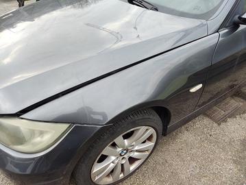Parafango sinistro BMW 320D del 2006