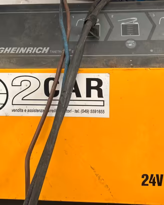 CARICABATTERIE CARRELLO ELEVATORE