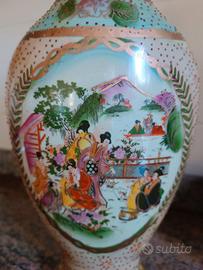 Elegante vaso cinese decorato