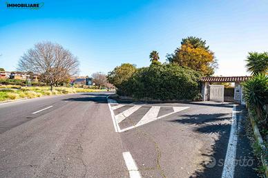 Immobiliare group srls. viale laino'3vani garage