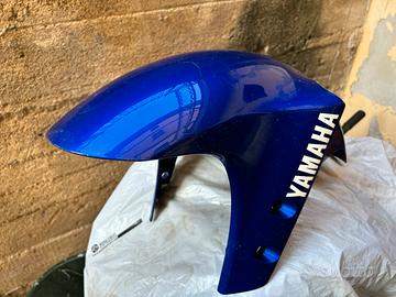 Parafango anteriore yamaha R1.