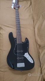 Basso elettrico 5 corde nuovo