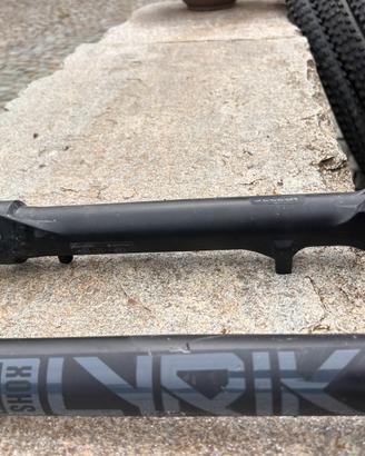 Forcella Rock Shox Lyric 160 steli 35