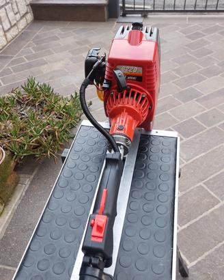 decespugliatore efco 8220