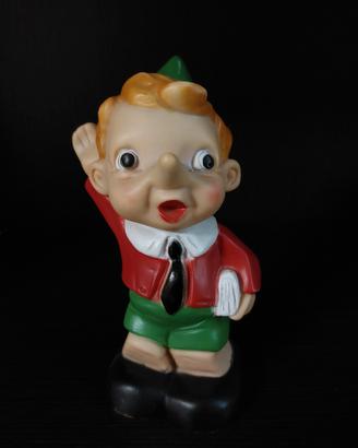 pinocchio biondo saluto fasci ledraplast8c verde