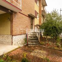 Quadrilocale con giardino privato a Matelica