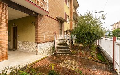 Quadrilocale con giardino privato a Matelica