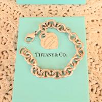 Braccialetto cuore rosa, in argento 925, Tiffany. 