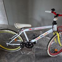 Bicicletta bianca ragazzo/ragazza