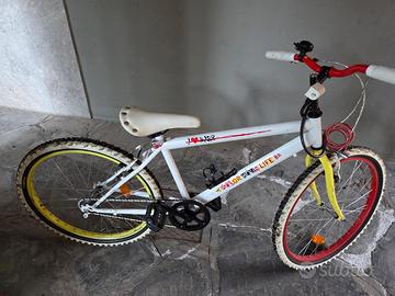 Bicicletta bianca ragazzo/ragazza