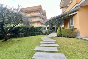 6 LOCALI A MARANO DI NAPOLI