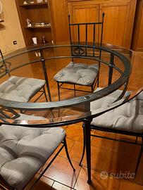 tavolo in ferro battuto e 4 sedie